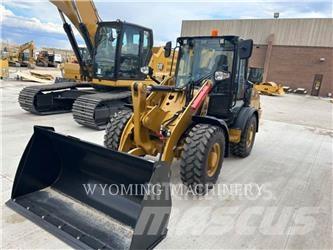 CAT 906 Pale gommate