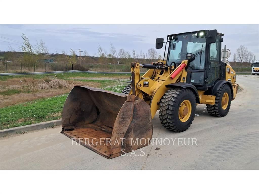 CAT 906 Pale gommate