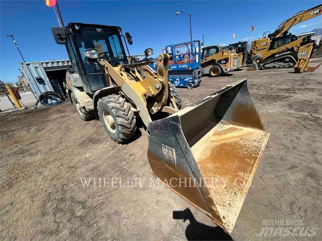 CAT 906 Pale gommate