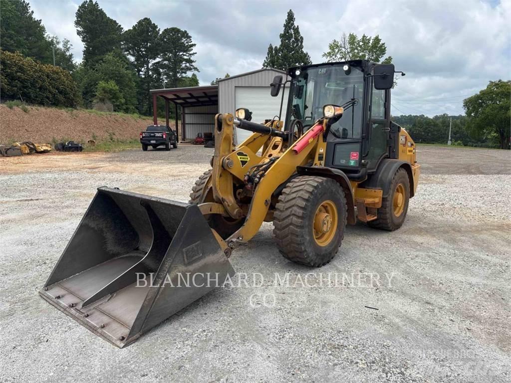 CAT 906 Pale gommate