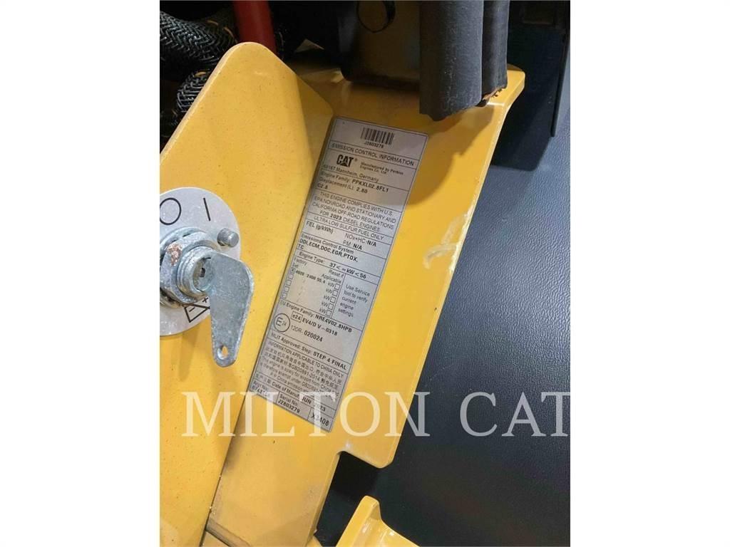 CAT 906 Pale gommate