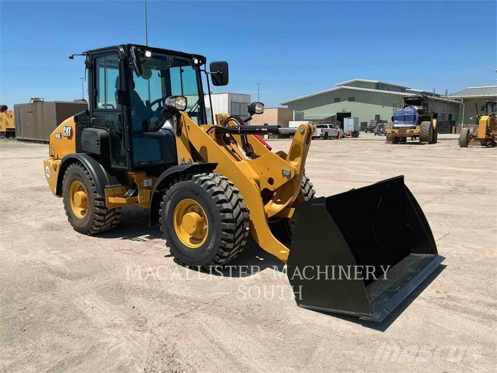 CAT 906 Pale gommate