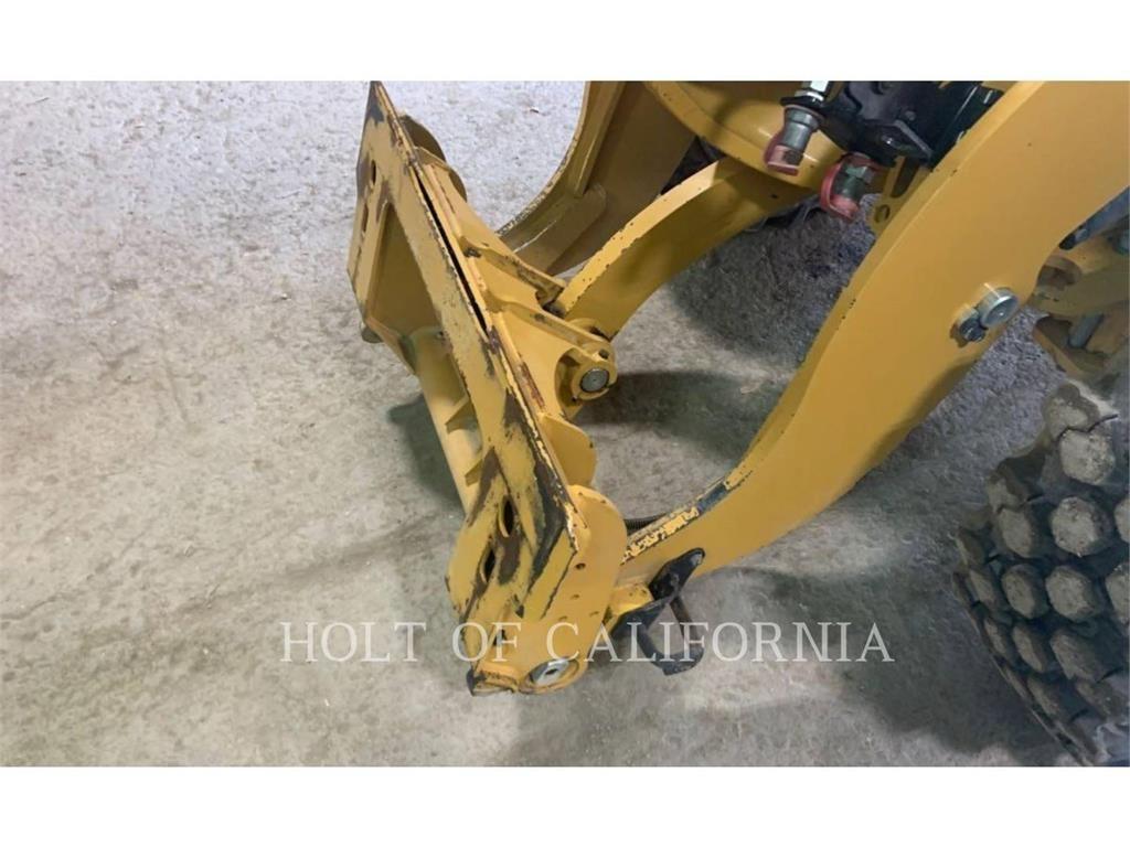 CAT 906 Pale gommate