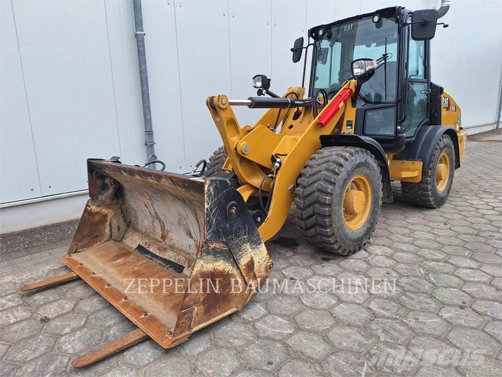 CAT 906-14 Pale gommate