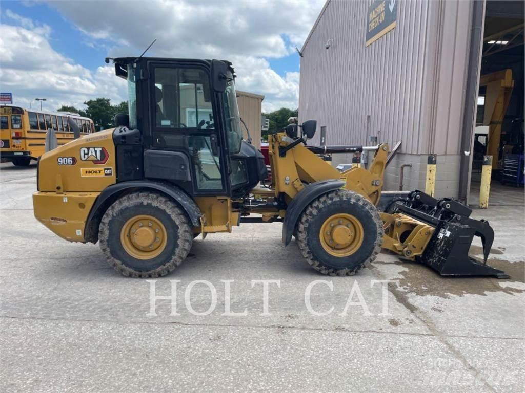 CAT 906 CAB Pale gommate
