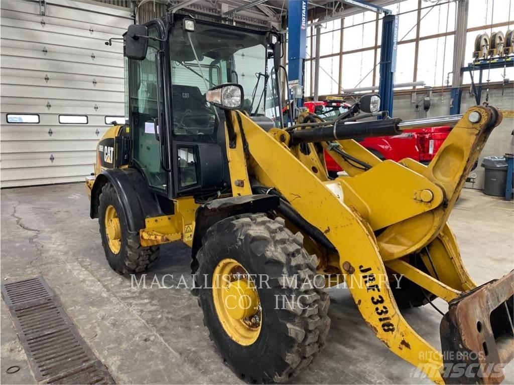 CAT 906H2 Pale gommate