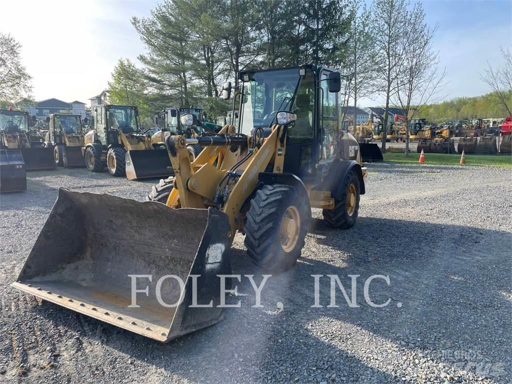 CAT 906H2 Pale gommate