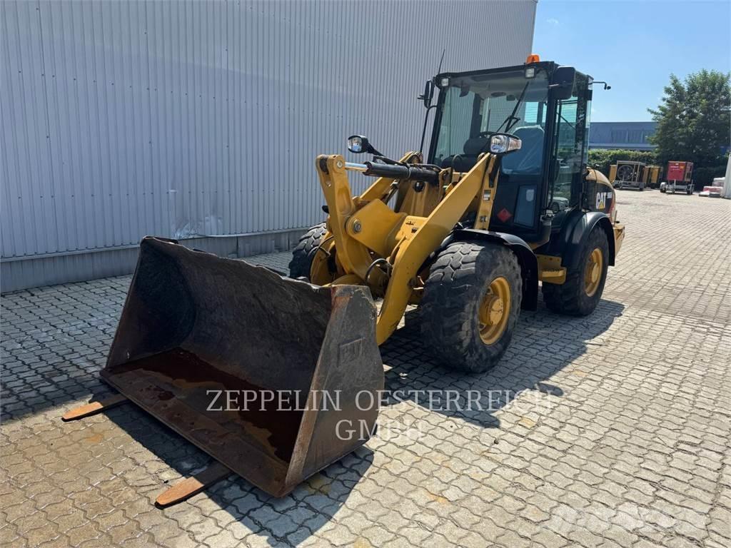 CAT 906H2 Pale gommate