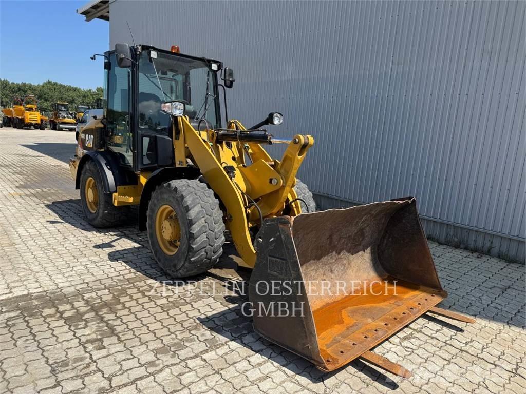 CAT 906H2 Pale gommate