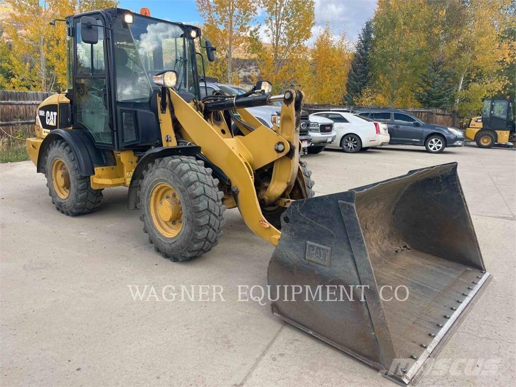 CAT 906H2 Pale gommate