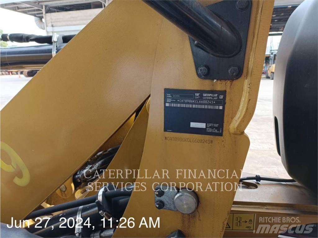 CAT 906K Pale gommate