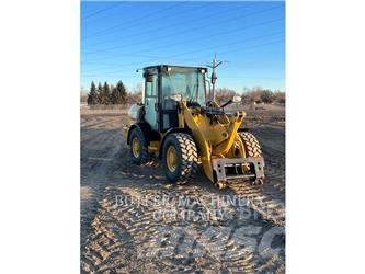 CAT 906M Pale gommate