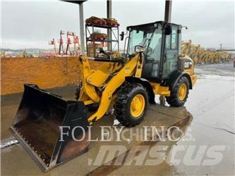 CAT 906M Pale gommate