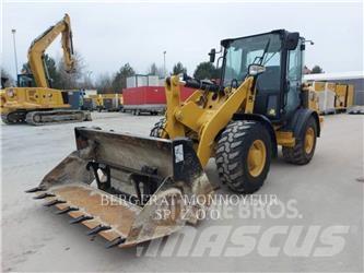 CAT 906M Pale gommate