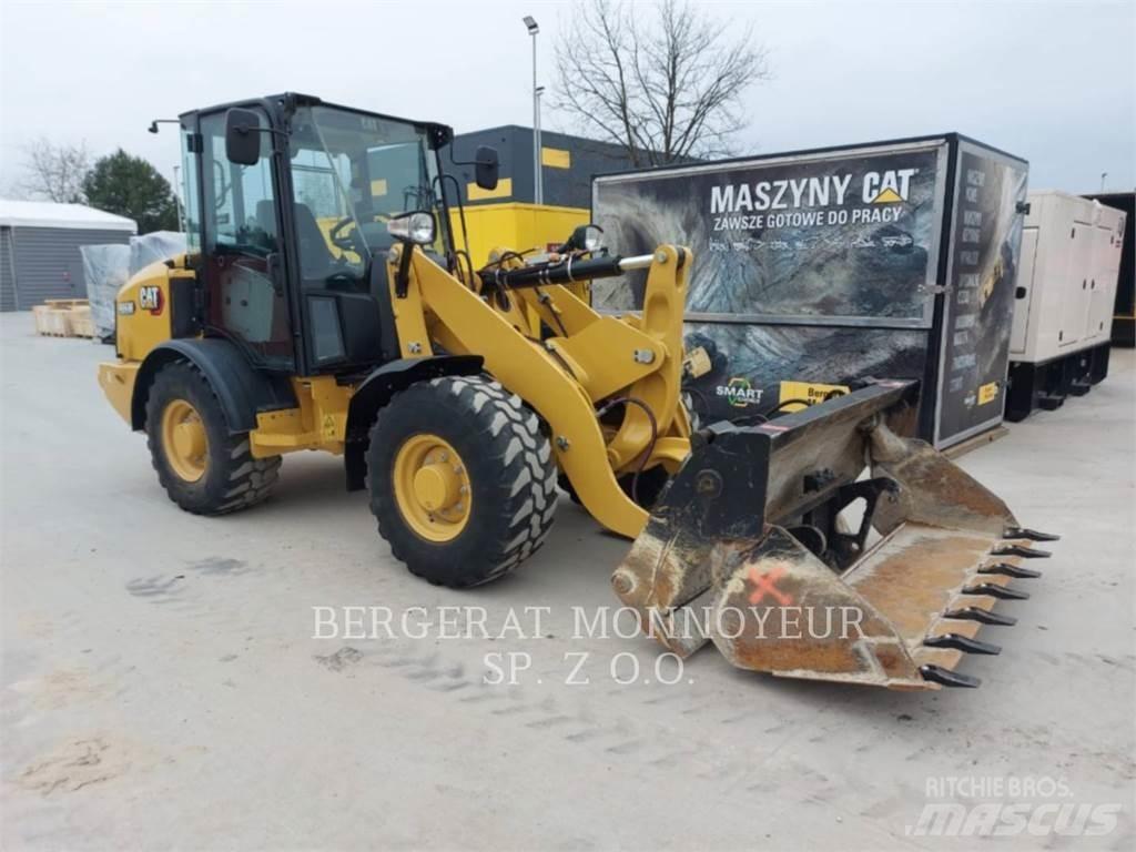 CAT 906M Pale gommate
