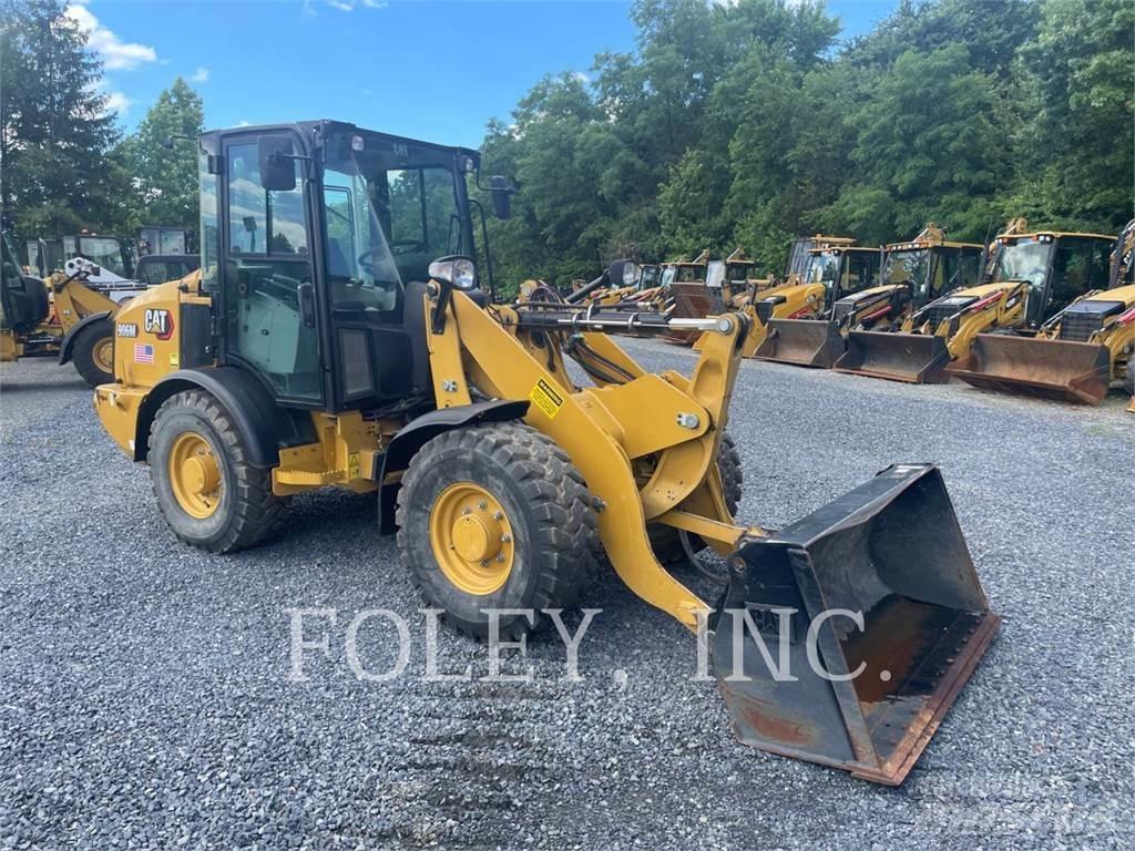 CAT 906M Pale gommate