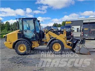 CAT 906M Pale gommate