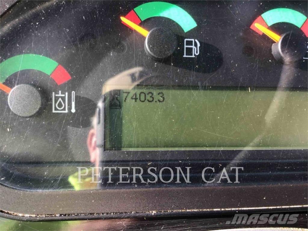 CAT 906M Pale gommate
