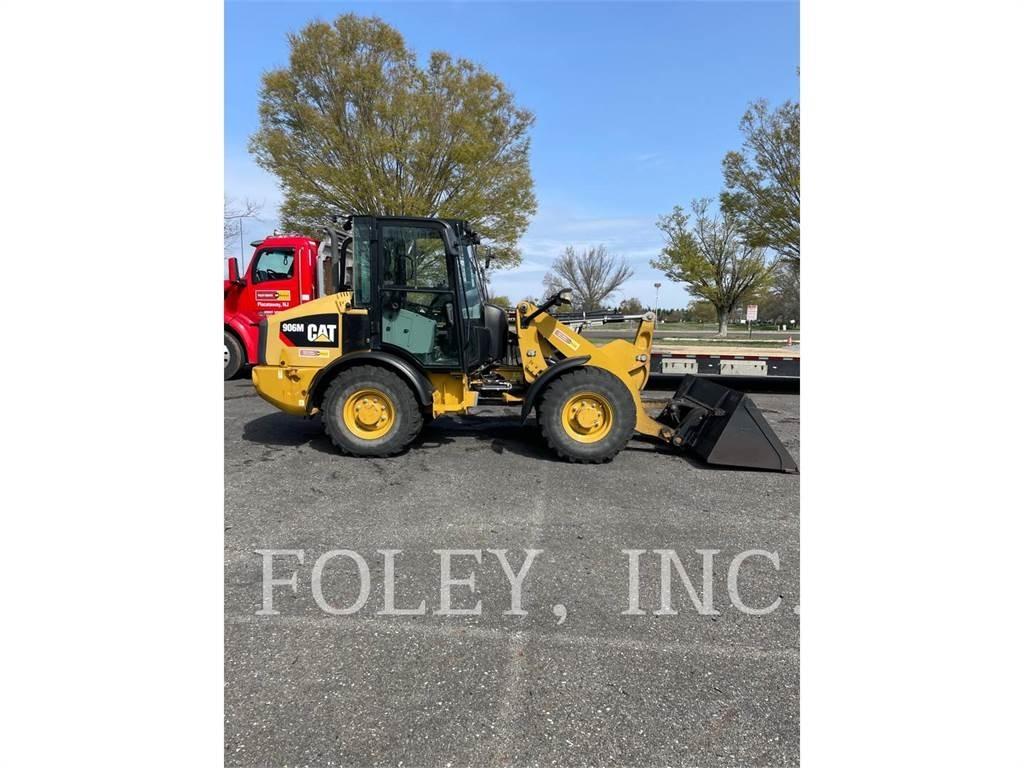 CAT 906M Pale gommate