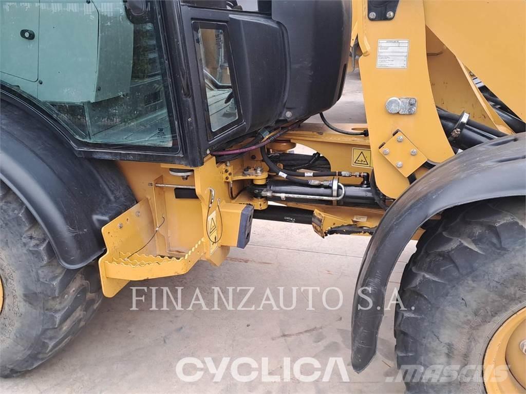 CAT 906M Pale gommate