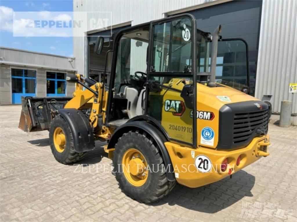 CAT 906M Pale gommate