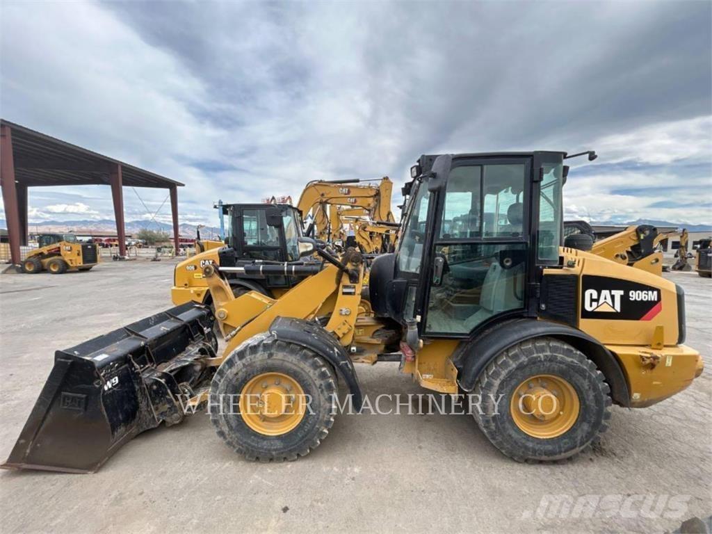 CAT 906M Pale gommate