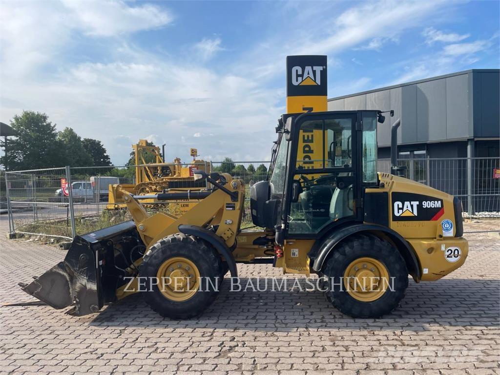 CAT 906M Pale gommate