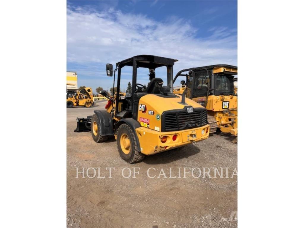 CAT 907 Pale gommate