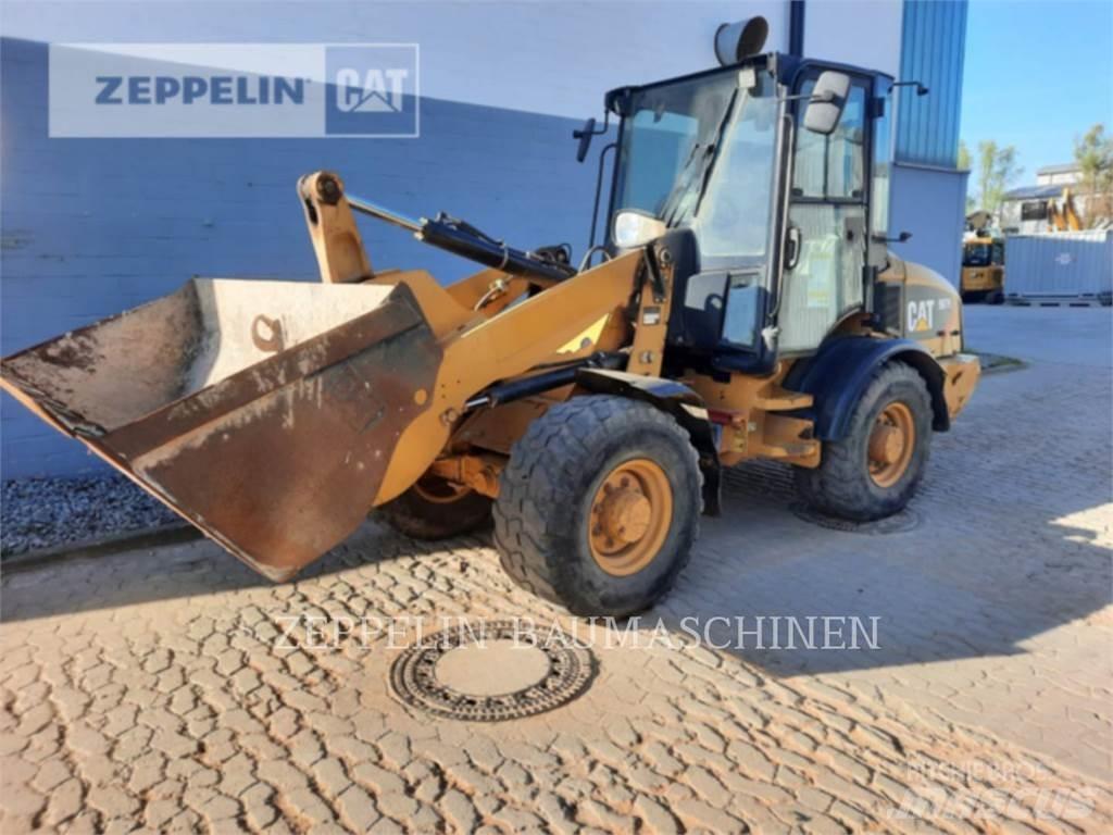 CAT 907H Pale gommate
