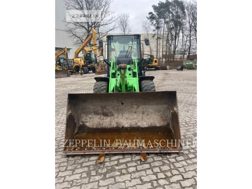 CAT 907M Pale gommate