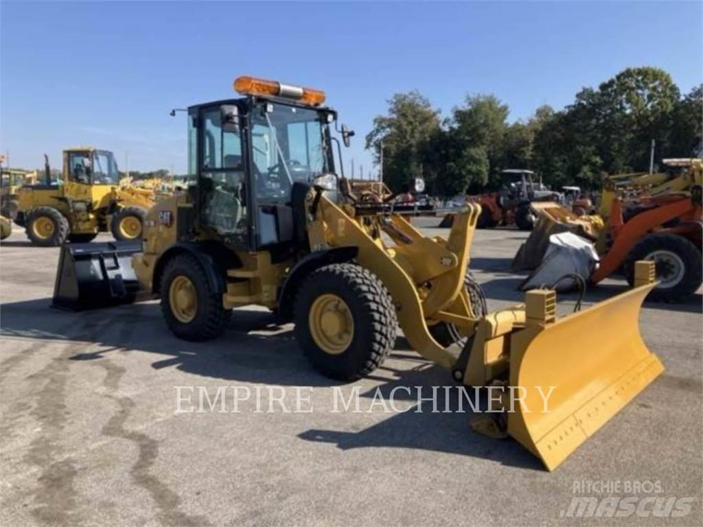 CAT 907M Pale gommate