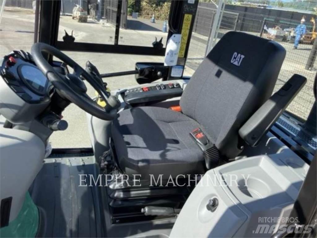 CAT 907M Pale gommate