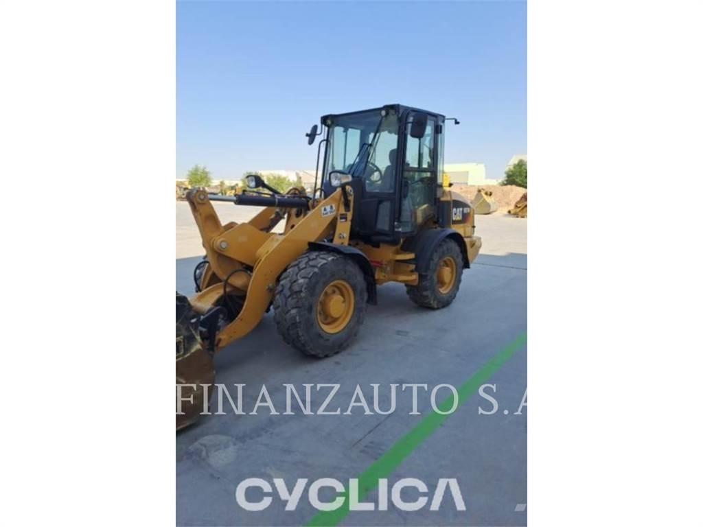 CAT 907M Pale gommate
