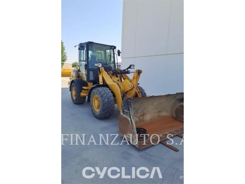 CAT 907M Pale gommate