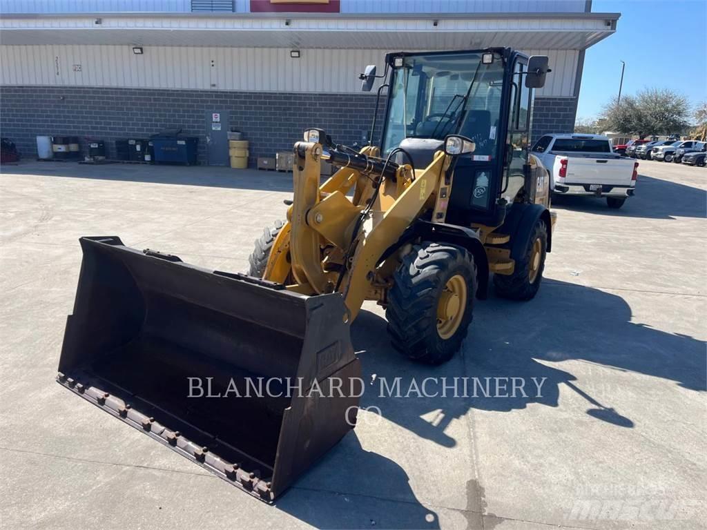CAT 907M Pale gommate