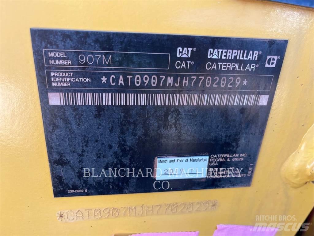 CAT 907M Pale gommate