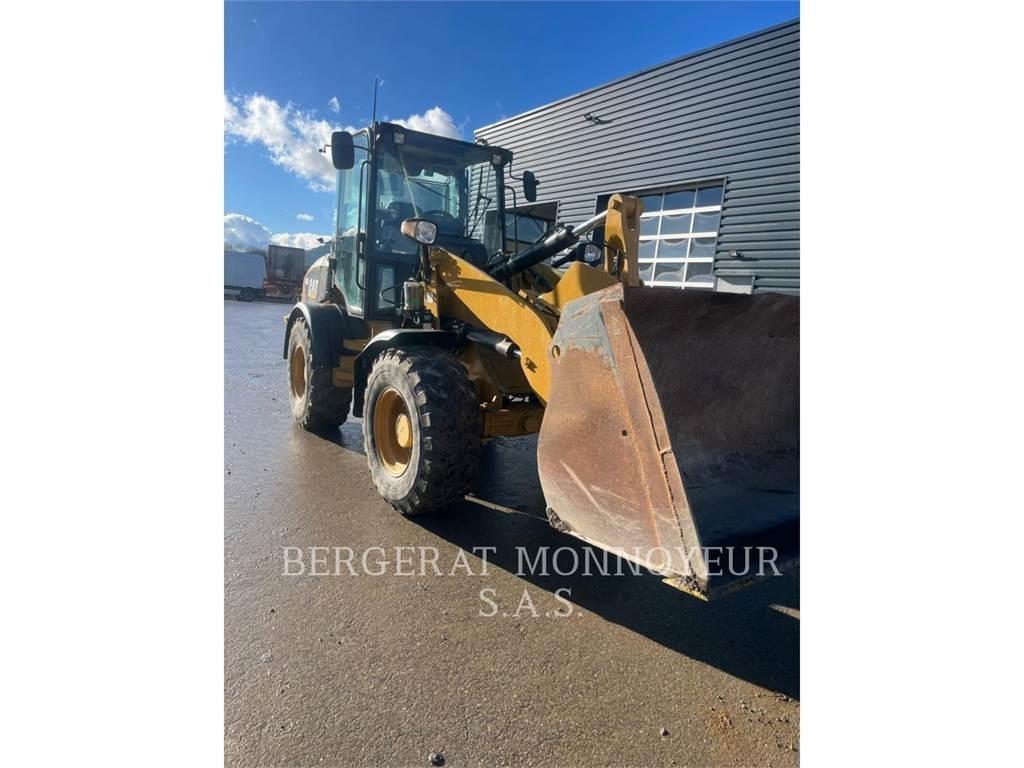 CAT 908 Pale gommate