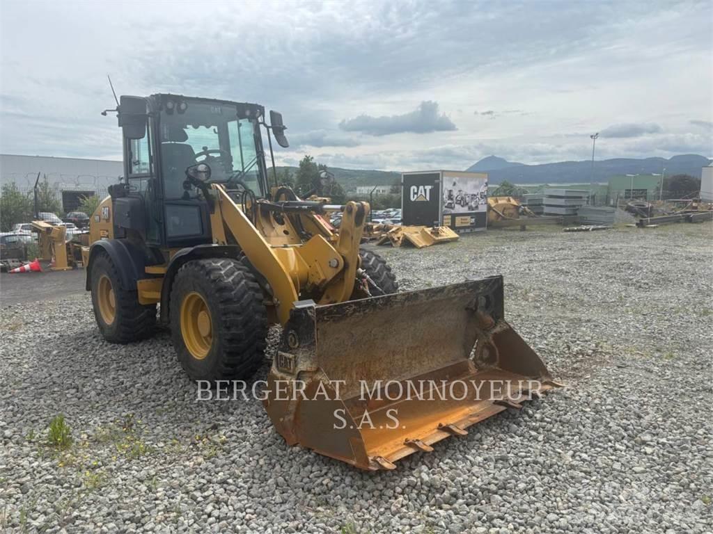 CAT 908 Pale gommate