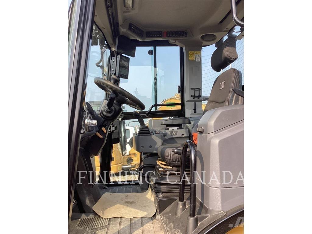 CAT 908 Pale gommate