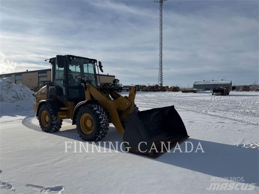 CAT 908-14 Pale gommate
