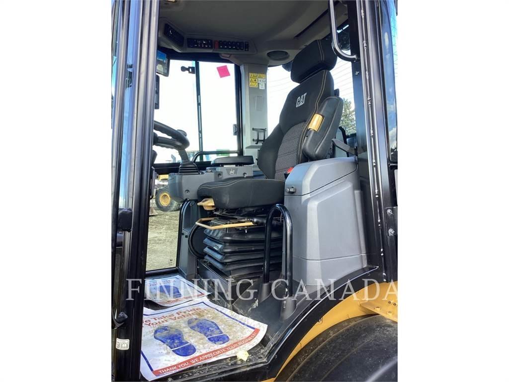 CAT 908-14 Pale gommate