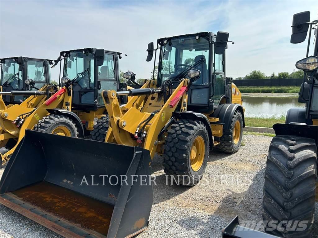 CAT 908-14 Pale gommate