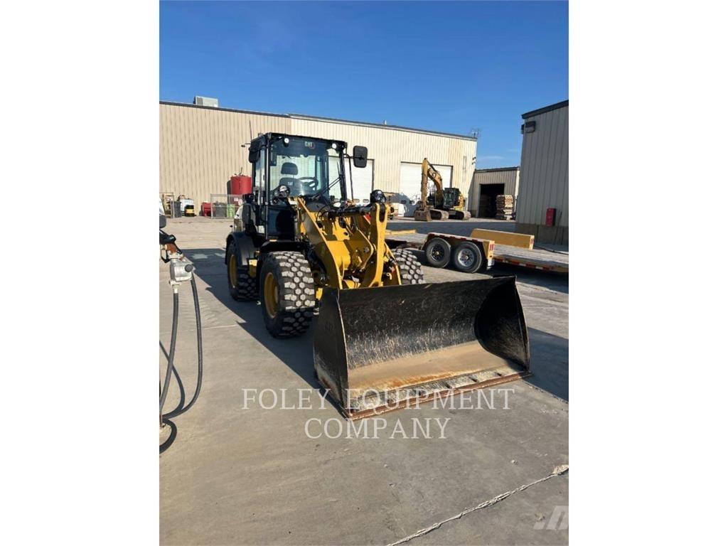 CAT 908-14 Pale gommate