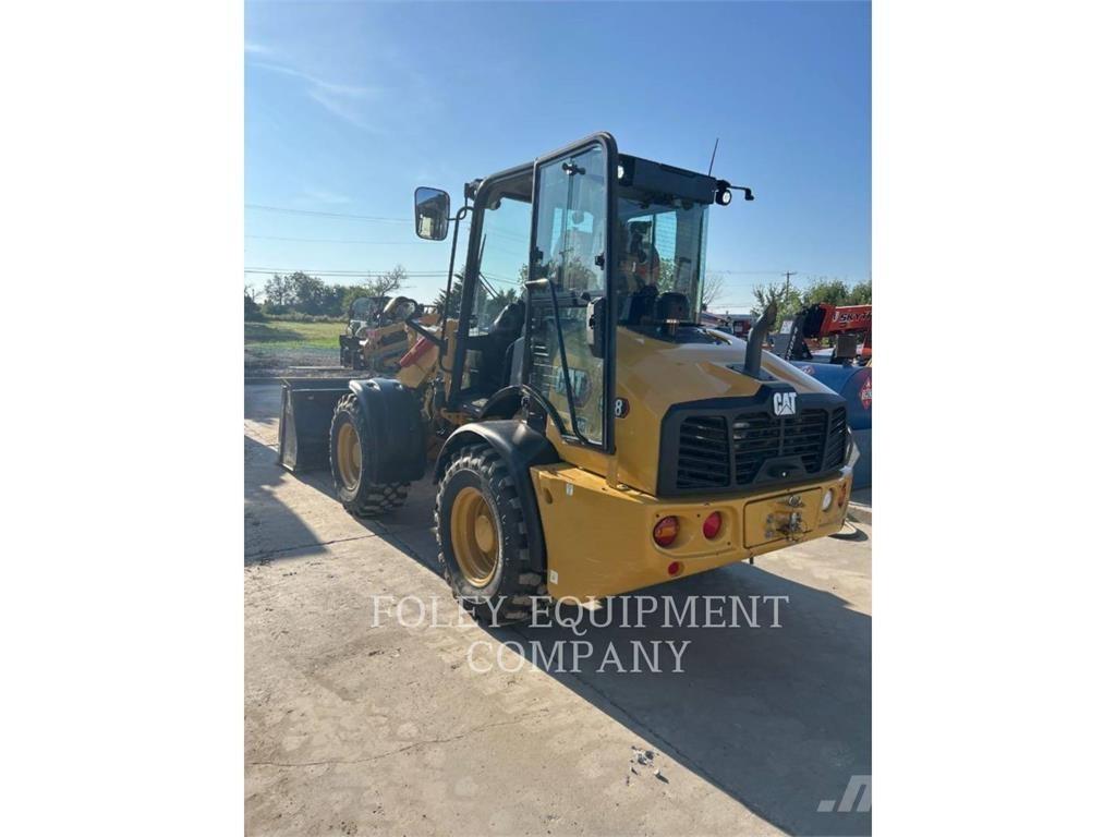 CAT 908-14 Pale gommate