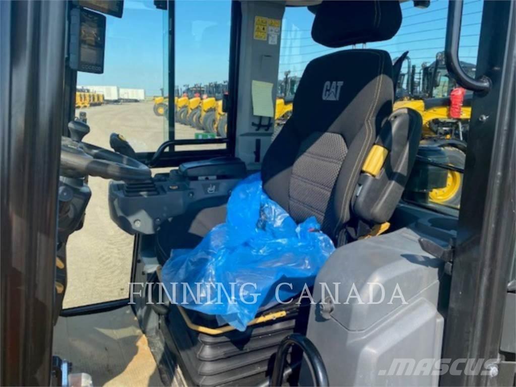 CAT 908-14 Pale gommate