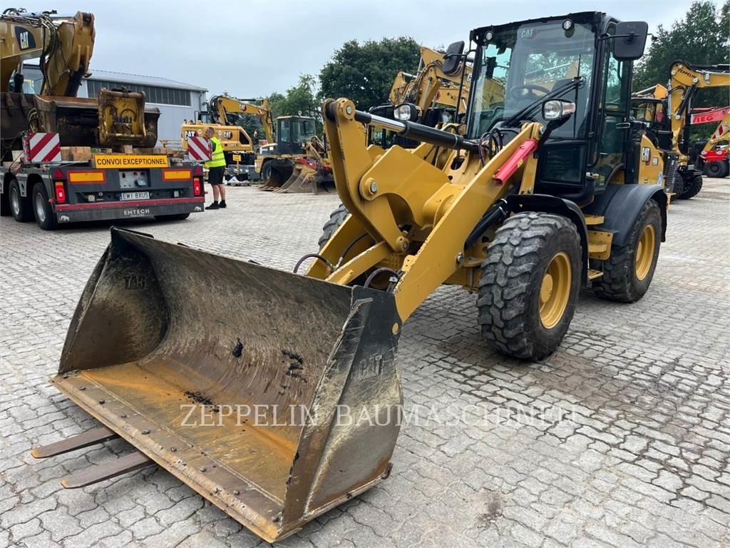 CAT 908-14 Pale gommate