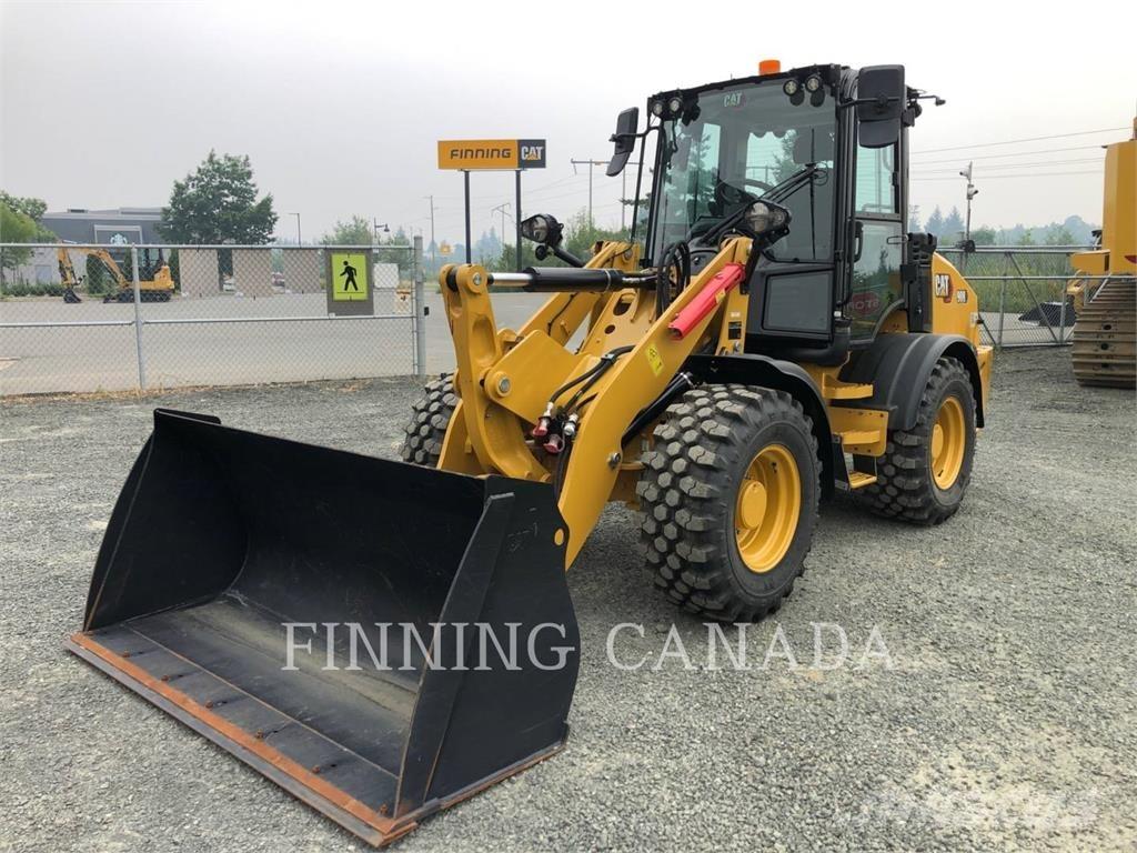 CAT 908-14 Pale gommate