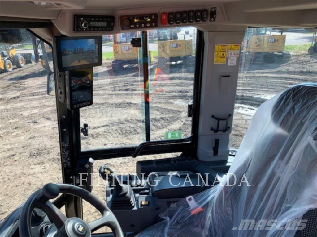 CAT 908-14 Pale gommate