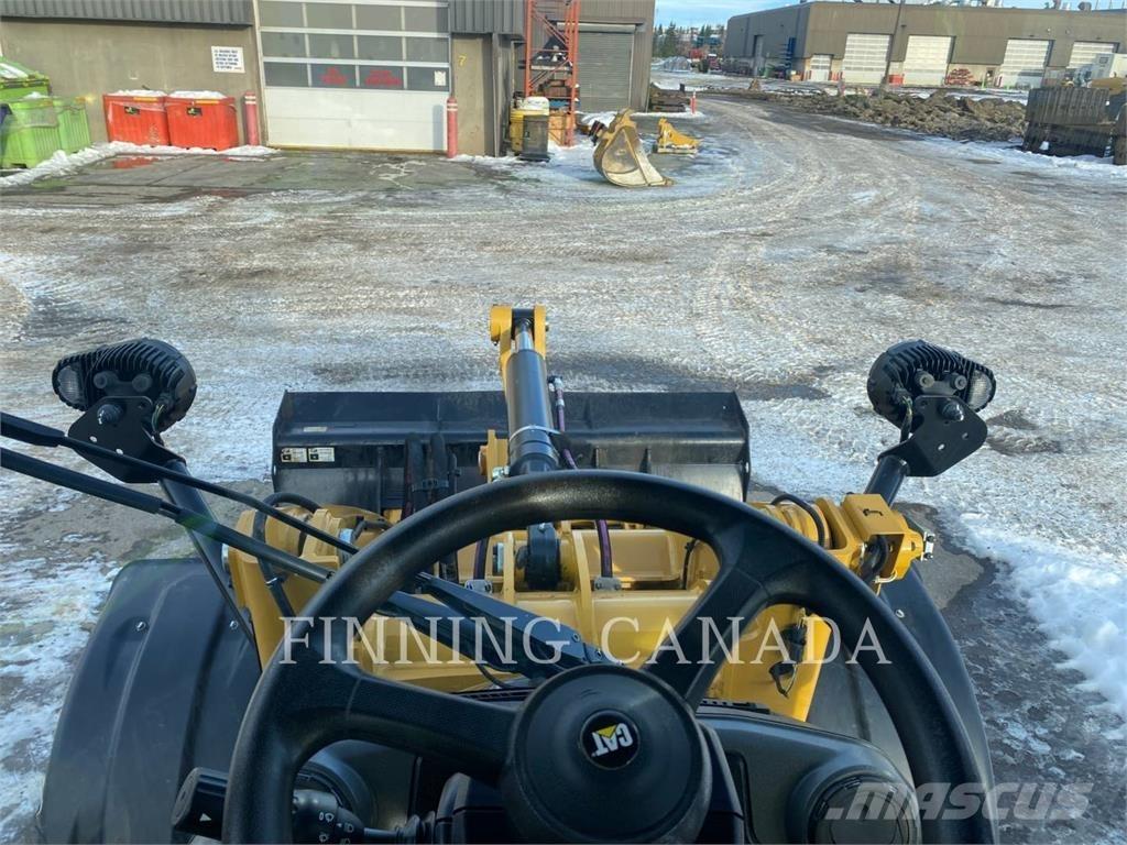 CAT 908-14 Pale gommate