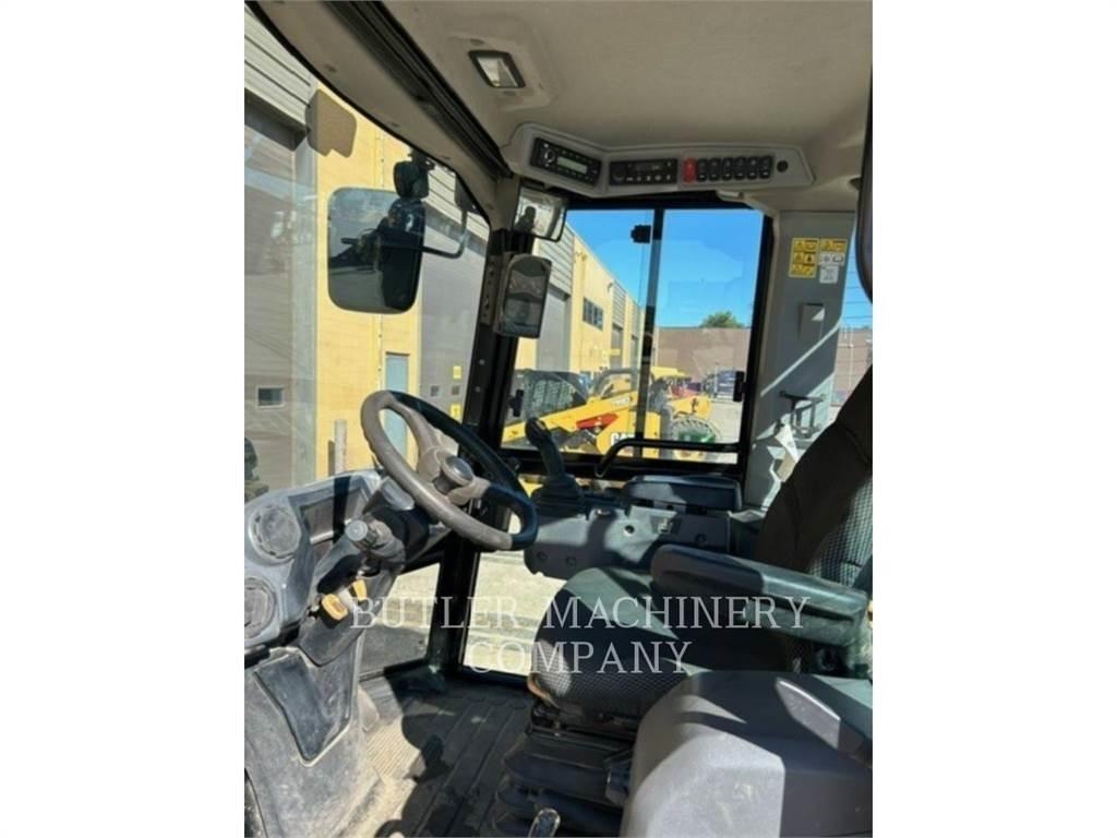 CAT 908-14SLSF Pale gommate
